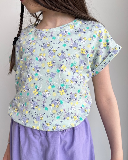 Kurzarm T-Shirt mit Blumen für Kinder / Mädchen in Pastel Grün